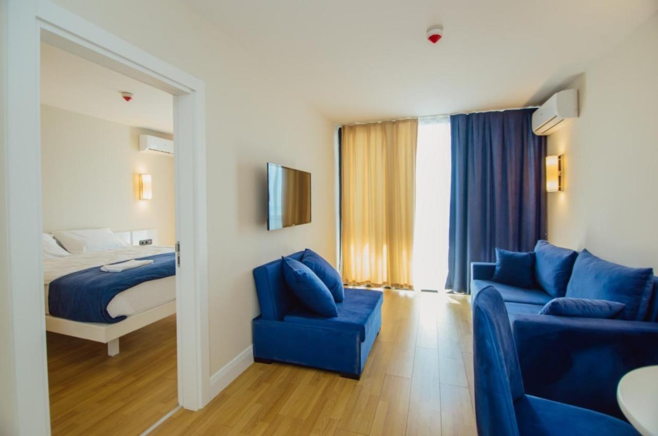 Delux Sea View Aparthotel In Orbi City Batumi Exterior foto